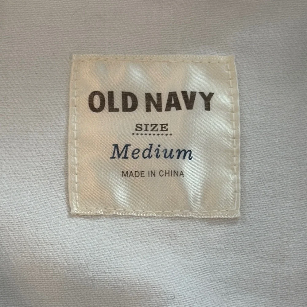 Old Navy White Jean Jacket Classic Denim Style - Picture 5 of 7